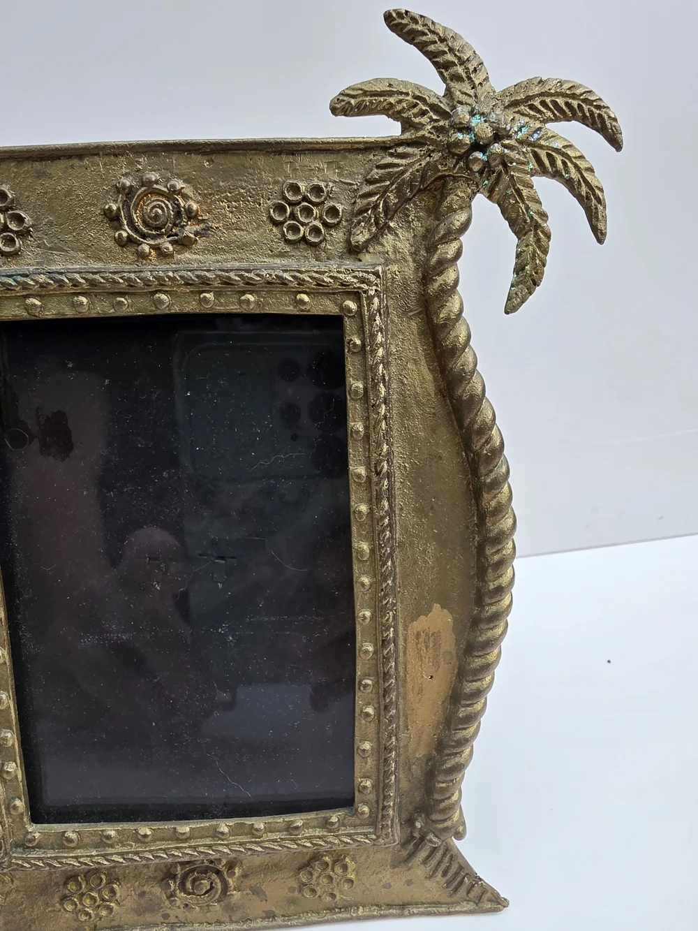 Gold Palm Tree Decorative Photo Frame - Home Accents